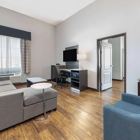 La Quinta By Wyndham Allen At The Village